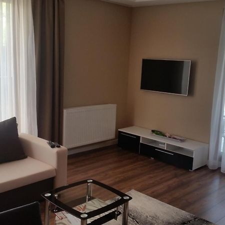Apartament Wilga Park Cracovie Extérieur photo