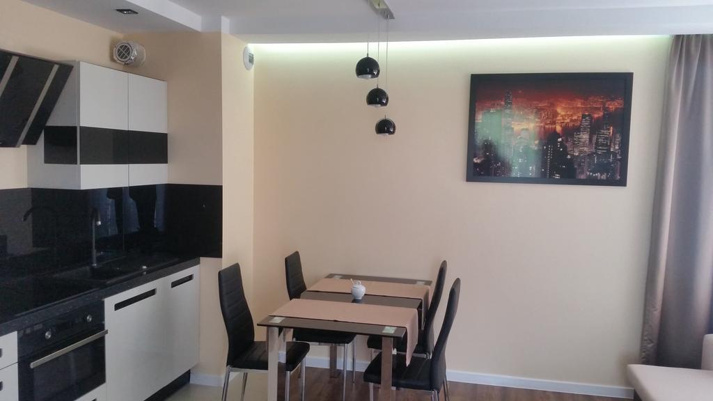 Apartament Wilga Park Cracovie Extérieur photo
