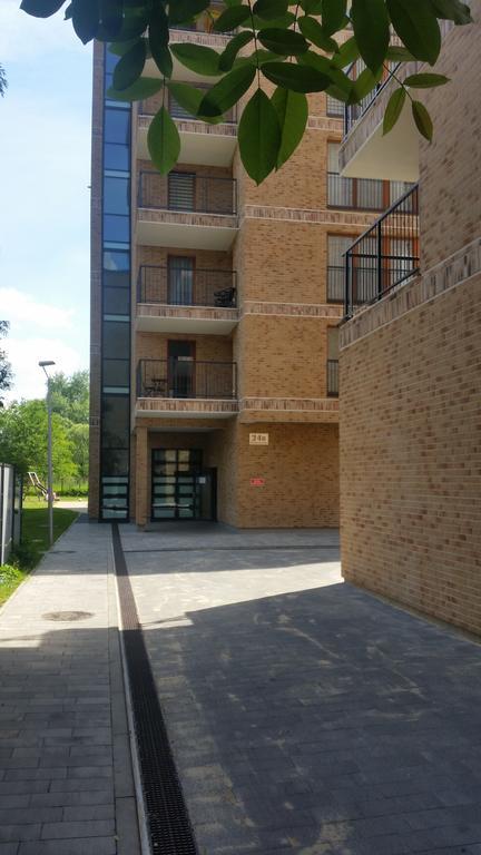 Apartament Wilga Park Cracovie Extérieur photo